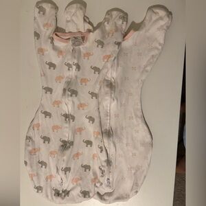 Great Condition! Baby Zip Sleep Sacks with Elephant Print, 0-3 Months